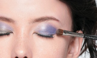 珠光眼影笔有什么用 珠光眼影笔怎么用