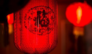 除夕发朋友圈的句子（除夕发朋友圈的句子幽默）