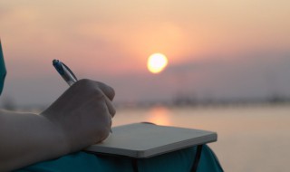 努力奋斗女人早安短语(女人拼搏努力早安语)