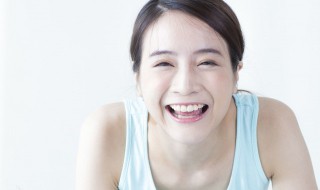 矿泉水洗脸好吗(每天用矿泉水洗脸好不好)