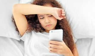 适合深夜发圈的句子（适合深夜发圈的俏皮句子）