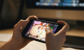 和平精英怎么开启第一人称(和平精英怎么开启第一人称和第三人称)