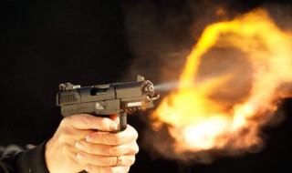 吃鸡枪口火焰怎么设置的（吃鸡打人火焰怎么设置）