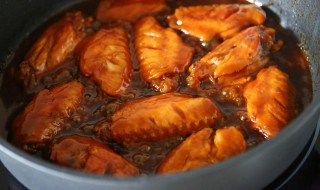 啤酒烧鸡翅中的家常做法窍门 啤酒鸡翅中怎么烧好吃又简单