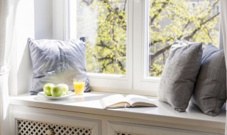 清洗玻璃如何不留水渍 洗玻璃怎么才不留水渍