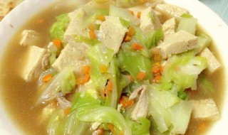 冬天豆腐炖白菜怎么做 冬天豆腐炖白菜怎么做的