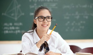 岳镇渊渟的意思（渊渟岳峙的意思解释）