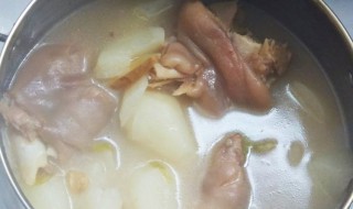 猪脚山药汤功效与作用（猪脚山药汤功效与作用禁忌）