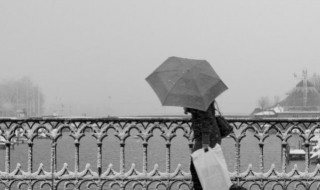 非常现实的句子（非常现实的句子句句扎心图片）