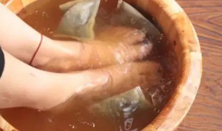 泡脚出汗后多久可以洗澡（泡脚出汗后多久可以洗澡洗头发）