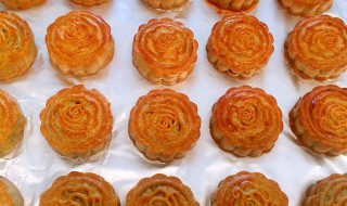 糯米月饼的做法 糯米月饼的做法视频