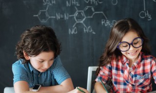 抓耳揉腮的意思 抓耳挠腮的腮的意思