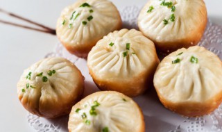 包菜鲜肉水煎包的做法 包菜生煎包的做法