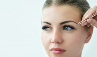 眉毛稀少怎么变浓 眉毛稀少是什么原因