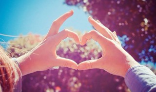 关于幸福的名言警句 关于幸福的名言警句10字?