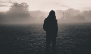 关于孤独的名言名句（尼采关于孤独的名言名句）