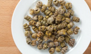 霍山石斛怎么泡水喝（霍山石斛怎么泡水喝 能泡几天）