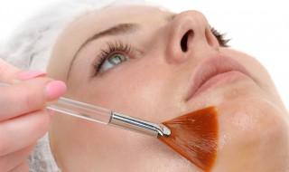 鸡蛋清祛斑敷脸的正确方法 鸡蛋清祛斑怎么使用