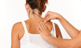 胸口长痘痘怎么回事 女生胸口长痘痘怎么回事