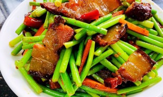 蒜苔苗炒腊肉怎么做（蒜苔苗炒腊肉怎么做的）