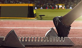 马拉松跑全程是多少公里（半程马拉松跑全程是多少公里）