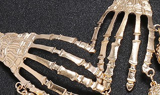 万圣节鬼手项链和耳坠的做法（万圣节耳环）