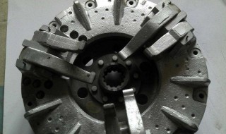 东方红发动机加机油口在哪里