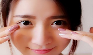 用手摸脸妆会不会掉 经常摸脸有哪些坏处