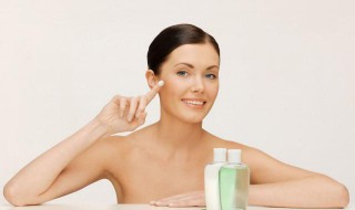 润肤露适合什么季节使用（保湿露什么季节用）