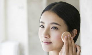 乳液和露哪个先用呢（乳液和纯露先用哪个）