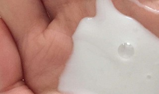 露和乳液先用哪个（调理露和乳液先用哪个）