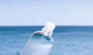 一次性卸妆巾和卸妆水有什么区别（一次性卸妆巾和卸妆水哪个好）