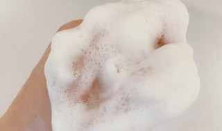 洗面奶开了一年能用吗(洗面奶开了一年还能用吗)