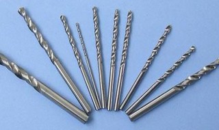 玻璃钻孔用什么材质的钻头?（玻璃纤维钻孔用什么钻头）