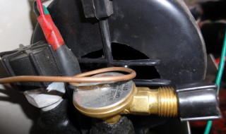 汽车膨胀阀有漏液 汽车膨胀阀有漏液怎么办