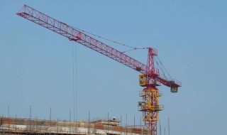 一般指挥塔吊怎么讲话是正确的?（塔吊指挥过程中必须了解什么）