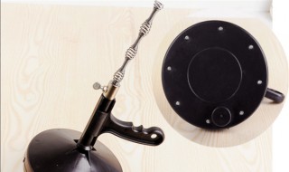 疏通器弹簧进不去弯道（疏通器弹簧进不去弯道卸了马桶）