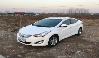 现代朗动自动挡车怎么开（现代朗动自动挡车怎么开省油）