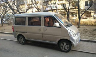 面包车审车必须撕掉膜吗（面包车审验要撕掉贴膜吗）