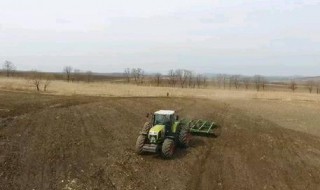 克拉斯946拖拉机发动机参数 克拉斯836拖拉机参数