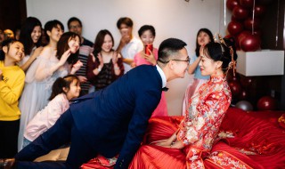 对刚领证的人的祝福语（对刚领证的人的祝福语怎么说）