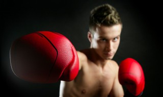 拳击体能训练步骤 拳击运动员训练方法