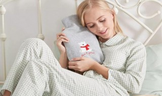 冬天穿厚衣服睡觉暖吗（冬天为什么穿的厚反而睡觉冷）