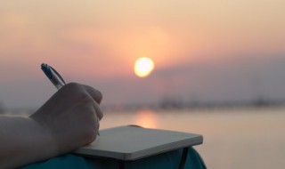 涕泪交零的意思（涕泪交零的意思解释）