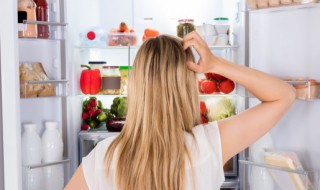 冰箱里面的灯不亮了怎么回事（容声冰箱里面的灯不亮了怎么回事）