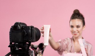 女主播网名好记吸引人三个字（直播名字吸引人气女生三个字）