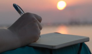 诗意网名男生简单气质为爱说痴心 网名男诗意唯美