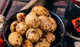 鹌鹑蛋怎么读（鹌鹑蛋怎么读语音）