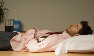 梦见武器（梦见武器弹药）