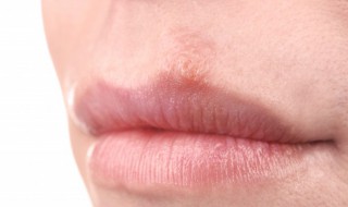 嘴唇怎么变红 嘴唇怎么变红有光亮